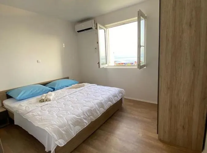 Leonardo * 马卡尔斯卡